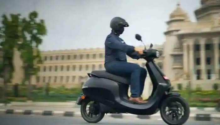 Ola Electric Scooter-ஐ புக் செய்து ‘டன்’ என ட்வீட் செய்த கோடீஸ்வர வி.ஐ.பி. யார் தெரியுமா? title=