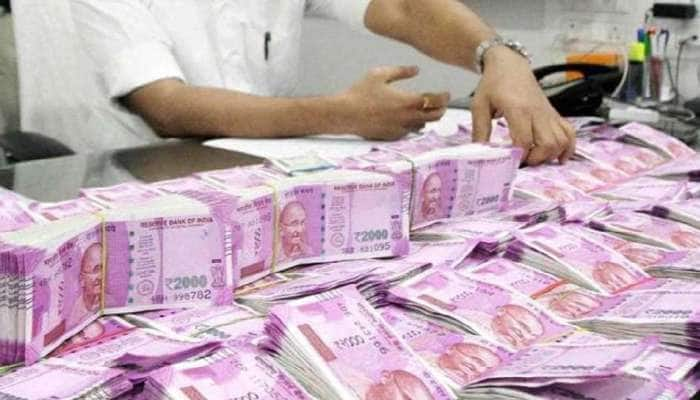 வங்கிகளில் உரிமை கோராமல் இருக்கும் தொகை ₹50,000 கோடி ரூபாய் : மத்திய அரசு தகவல்