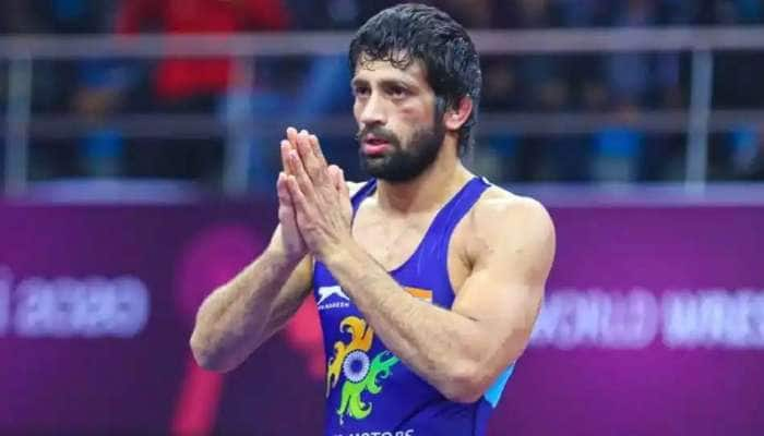 Tokyo Olympics: மல்யுத்தப் போட்டியில் இறுதிச்சுற்றுக்கு தகுதி பெற்றார் ரவிக்குமார் தஹியா