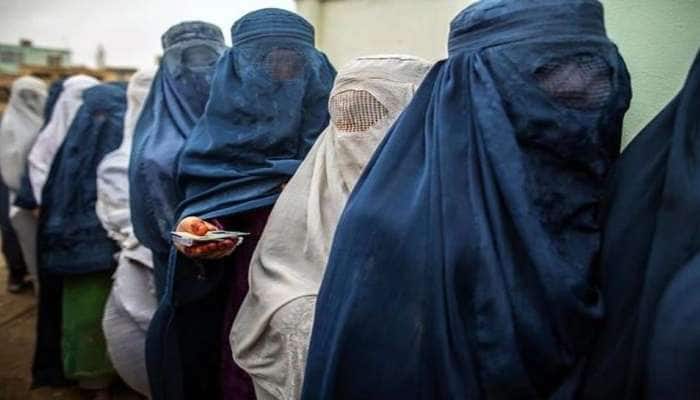 Afghanistan: நெயில் பாலிஷ் பூசும் பெண்களின் விரல்களை துண்டிக்க தாலிபான் உத்தரவு 