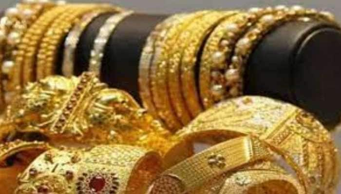 Gold Rate Today: தங்கம் வாங்க சூப்பர் வாய்ப்பு, இன்று சரிந்தது தங்கத்தின் விலை title=