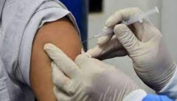 Vaccination: ஒரே நாளில் 1.2 கோடிக்கும் மேலான தடுப்பூசிகளை செலுத்தி இந்தியா புதிய சாதனை  title=