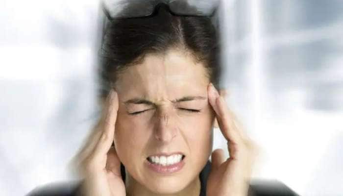 Migraine: ஒற்றை தலைவலியை ஓட விரட்டும் ‘5’ சூப்பர் உணவுகள்..!! title=