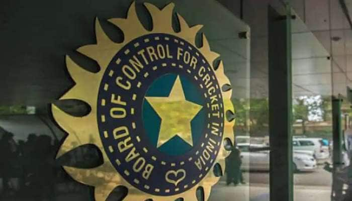 BCCI on T20I: அடுத்த ஆண்டு இங்கிலாந்தில் 2 கூடுதல் T20 போட்டிகள்!? 