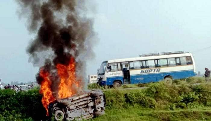 Lakhimpur Kheri: கொல்லப்பட்ட விவசாயி உடலுக்கு நள்ளிரவில் நடந்த பிரேத பரிசோதனை title=