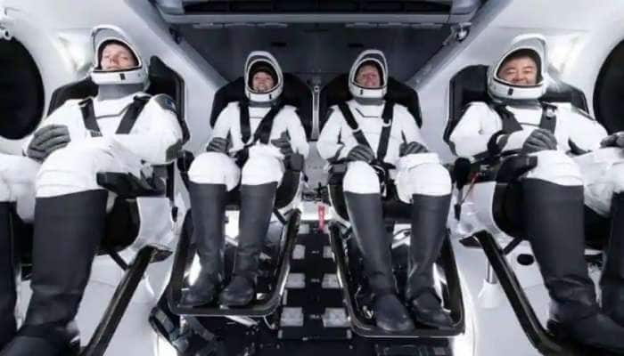 SpaceX விண்கல கழிப்பறையில் கசிவு; டயப்பரை பயன்படுத்திய விண்வெளி வீரர்கள்