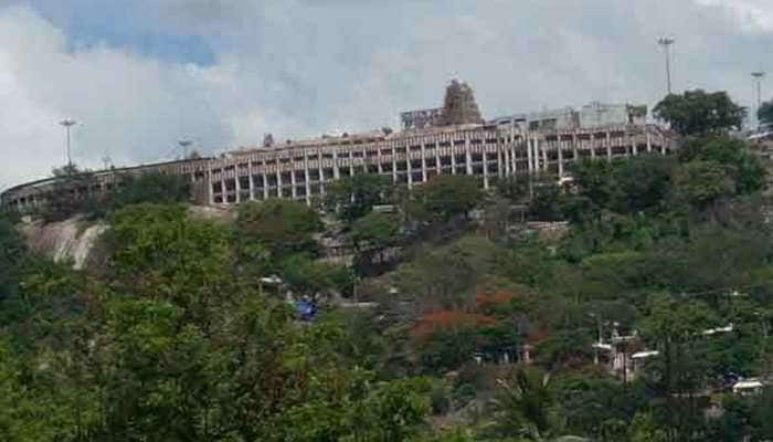 அறுபடை வீடுகளிலும் சூரசம்ஹார நிகழ்ச்சியில் பக்தர்களுக்கு அனுமதி இல்லை