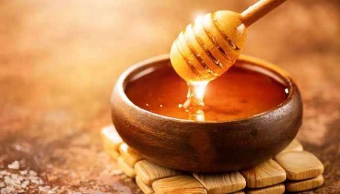 Honey Benefits: இரவு தூங்கும் முன் ஒரு ஸ்பூன் தேன் சாப்பிடுவதால் என்ன ஆகும்