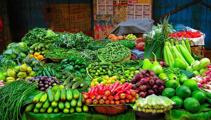 மீண்டும் சதம் அடிக்கும் தக்காளி, கத்தரிக்காய் முருங்கைக்காய் கிலோ ₹270 ..!! title=