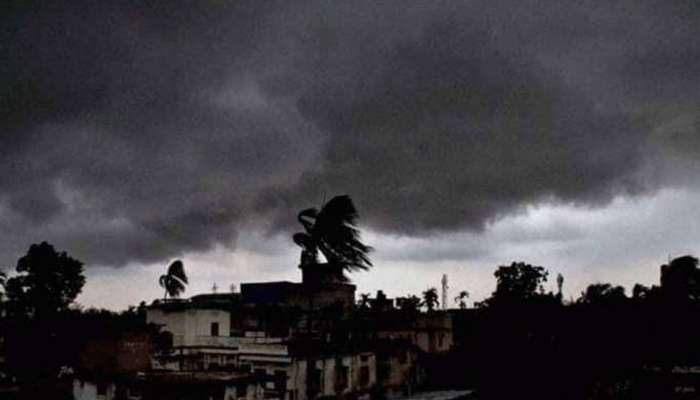 Tamil Nadu Rain Alert: சென்னை மழை நீரில் மின்சாரம் தாக்கி 3 பேர் உயிரிழப்பு title=