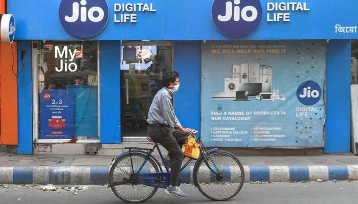 Jio அசத்தல் திட்டம்; தினமும் 2.5 ஜிபி, 20% Cashback