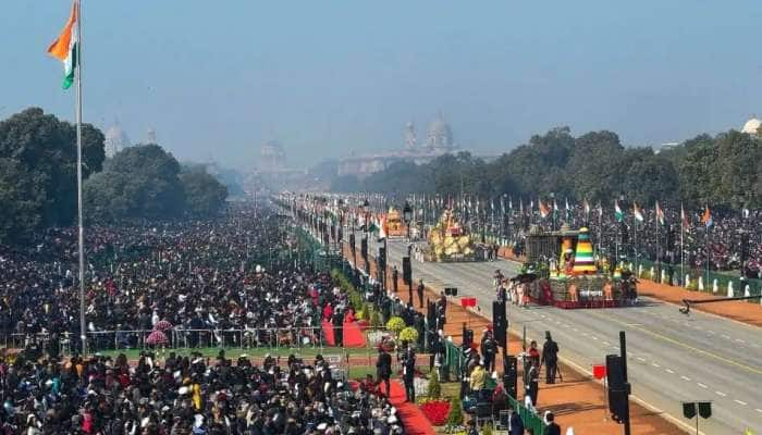 Republic Day 2022: குடியரசு தின அணிவகுப்பில் இடம் பெறும் அலங்கார ஊர்திகள் title=