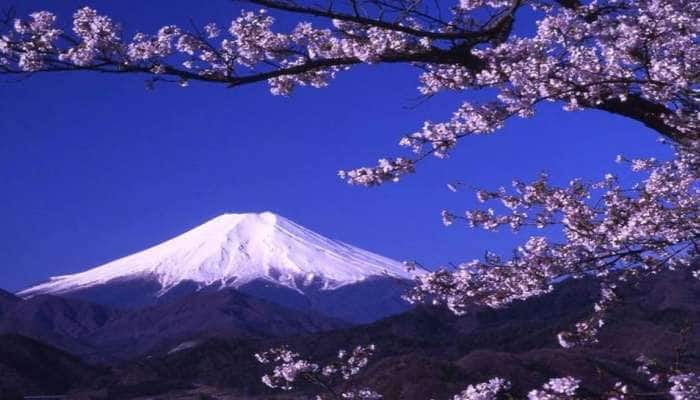 Mount Fujiyama: கலாசார அடையாளமாய் அமைதி காக்கும் எரிமலை