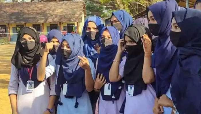ஹிஜாப்: உயர்நிலை பள்ளிகள், கல்லூரிகளுக்கு பிப்ரவரி 16 வரை விடுமுறை
