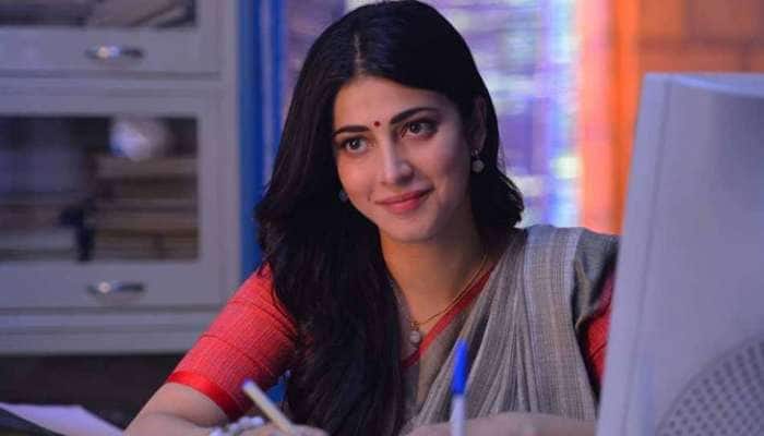 பாலிவுட்டை கலக்கிய தென்னிந்திய படம் - ஸ்ருதிஹாசன் ஓபன்டாக்
