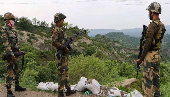 BSF படைவீரர், சக வீரர்கள் மீது கண்மூடித்தனமாக சுட்டதில் 5 பேர் படுகொலை!