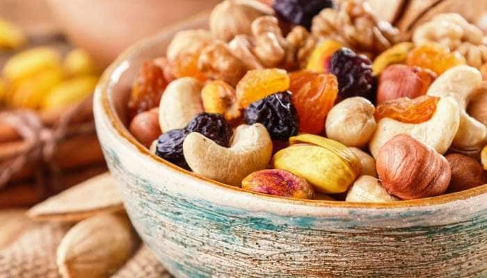 Dry Fruits: உலர் பழங்களை ஊற வைத்து சாப்பிடுவது நல்லதா title=