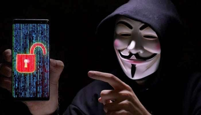 Smartphone Hacking: ஹேக்கர்களை அழைப்பது நீங்கள் தான் - ஸ்மார்ட்போன் எச்சரிக்கை  title=