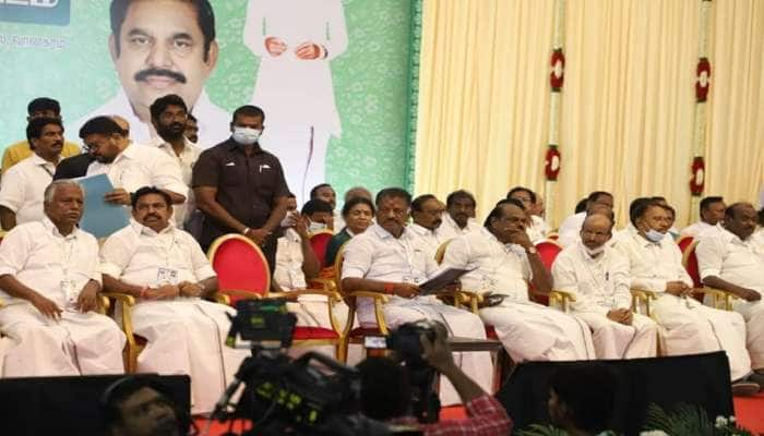 அதிமுக பொதுக்குழு - புகைப்படங்கள்