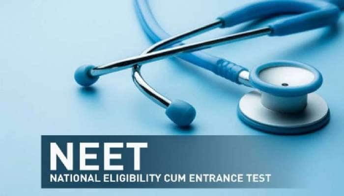 NEET UG 2022: நீட் தேர்வுக்கு நாளை முதல் ஹால் டிக்கெட் title=