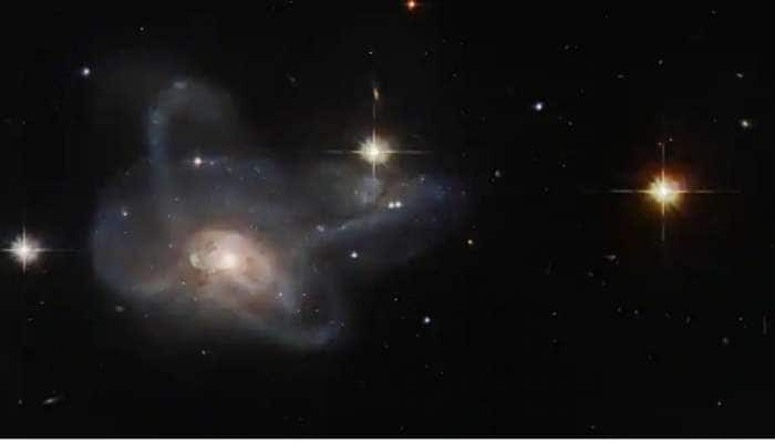 Galaxy Zoo project: 40 மில்லியனுக்கும் அதிகமான விண்மீன்களை வகைப்படுத்திய நாசா title=