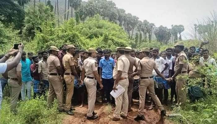 சாக்கு மூட்டையில் கட்டி புதருக்குள் வீசப்பட்ட இளைஞரின் சடலம் - பகீர் பின்னணி !