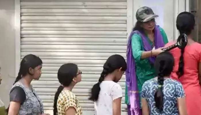 NEET Exam Dress Code : கேரளாவில் பகீர்! மாணவியின் உள்ளாடையை அகற்றச் சொன்ன அதிகாரிகள்