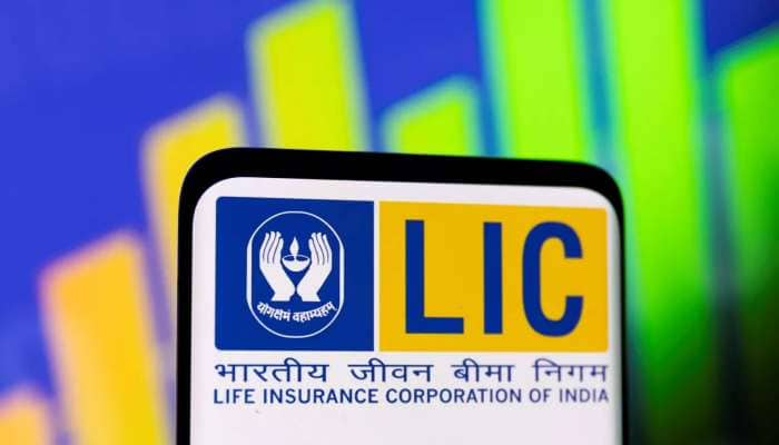 LIC-ன் புதிய திட்டம்: ஒருமுறை டெபாசிட் செய்தால் வாழ்நாள் முழுவதும் ஓய்வூதியம் கிடைக்கும்! title=