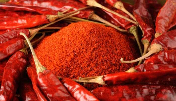 Red Chilli: மாரடைப்பில் உயிர் காக்கும்  சிவப்பு மிளகாய்! எடை இழக்கவும்  உதவும்