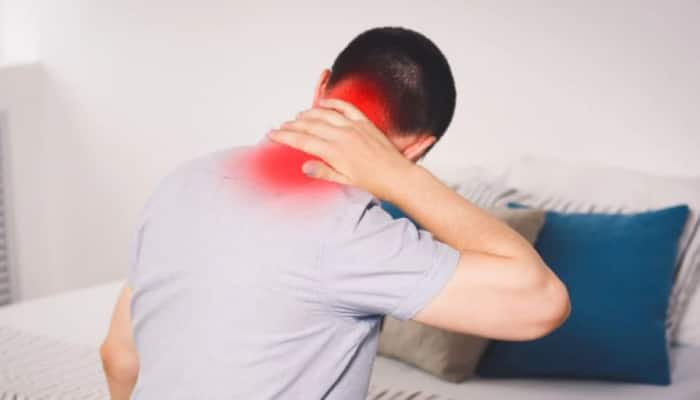 Cervical Pain: கழுத்து வலியில் இருந்து விடுபட சில எளிய பயிற்சிகள்!