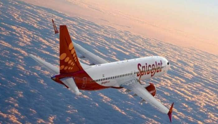 Boeing B737 விமான விமானியின் உரிமத்தை 6 மாதங்களுக்கு ரத்து செய்தது டிஜிசிஏ title=