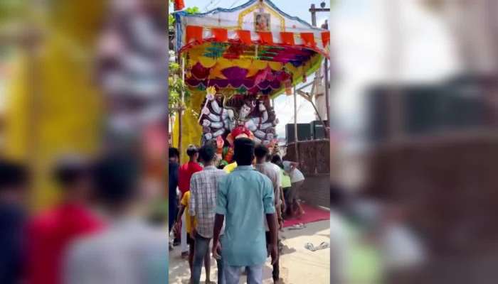 Muslim put Dhoopa to Vinayagar Chaturti: Video viral