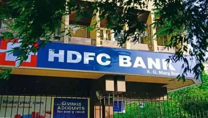 HDFC வங்கியில் அக்கவுண்ட் இருக்கா? அப்போ உடனே இதை படியுங்கள் title=