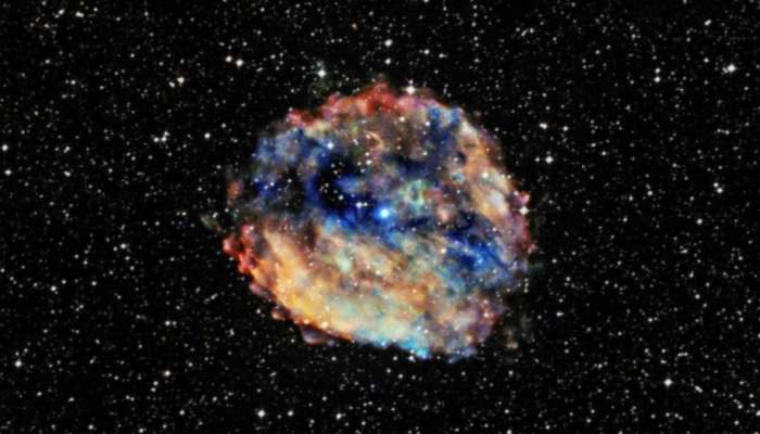ஒரு நட்சத்திரத்தின் இறப்பு இவ்வளவு அழகாய் இருக்குமா? இது Supernova புகைப்படம்