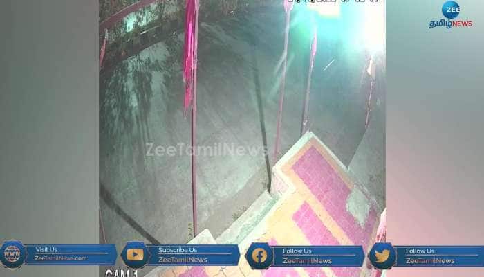 Madhya pradesh viral video of thief praying before robbing the temple