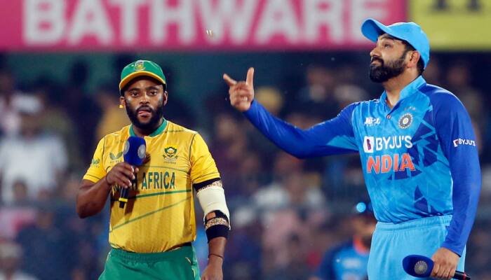 ICC T20 World Cup - IND vs SA : இந்தியா பேட்டிங்... பிளேயிங் லெவனில் மாற்றம்! title=