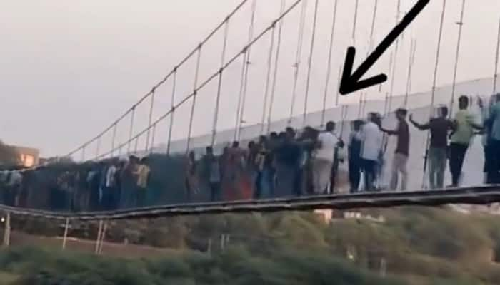 Gujarat bridge collapse : விபத்துக்கு காரணம் இளைஞர்களா? - வைராலகும் வீடியோ... முழு விவரம்