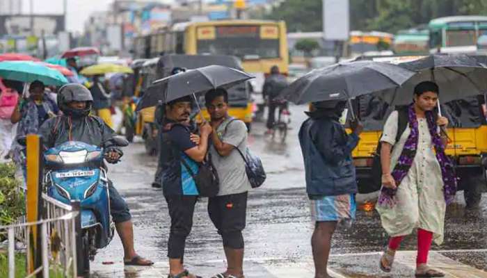 இடிமின்னலுடன் கூடிய கனமழை: வானிலை மையம் எச்சரிக்கை, அலர்ட் மக்களே!!