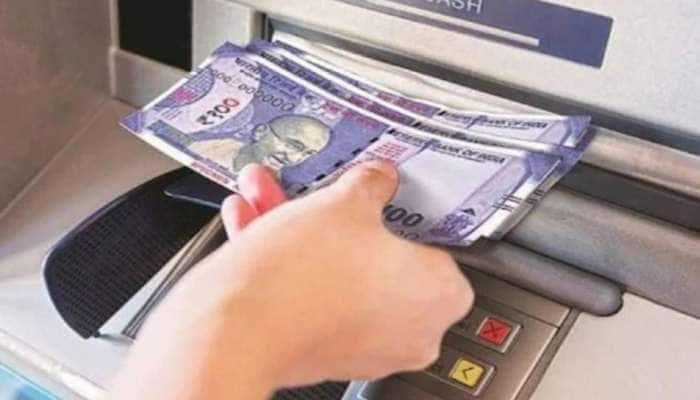 ATM-ல் கிழிந்த நோட்டுக்கள் வந்தால் நீங்கள் செய்ய வேண்டியது இதுதான்! title=