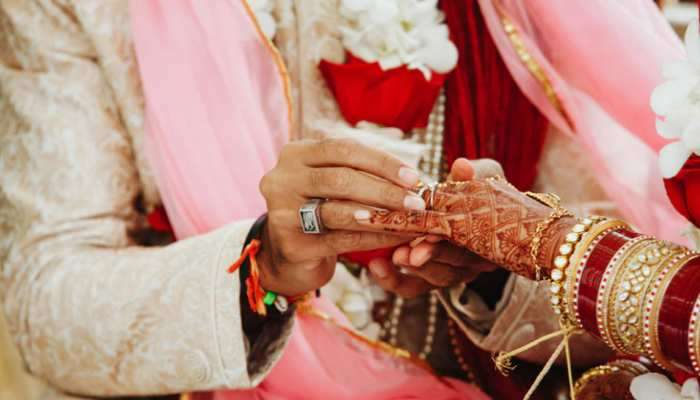 Wedding Loan: திருமணத்திற்கு கடன் வாங்க விருப்பமா? இந்த தகுதிகள் தேவை