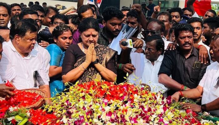 Jayalalitha Death Anniversary : ஜெயலலிதா வழிதான் என் வழி - மெரினாவில் சசிகலா அதிரடி