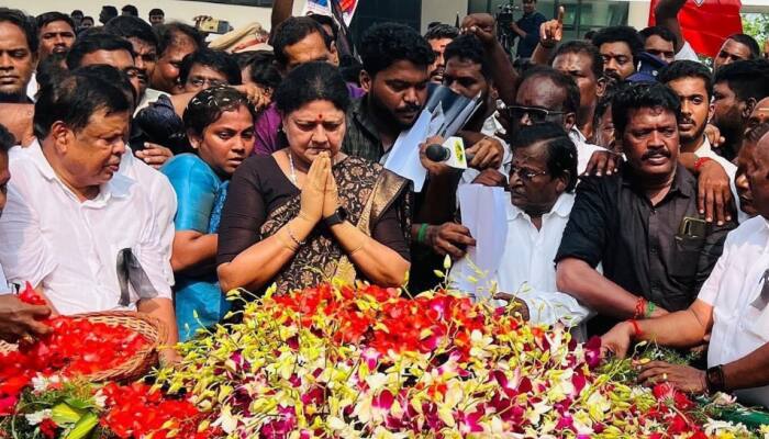 Jayalalitha Death Anniversary : ஜெயலலிதா வழிதான் என் வழி - மெரினாவில் சசிகலா அதிரடி title=