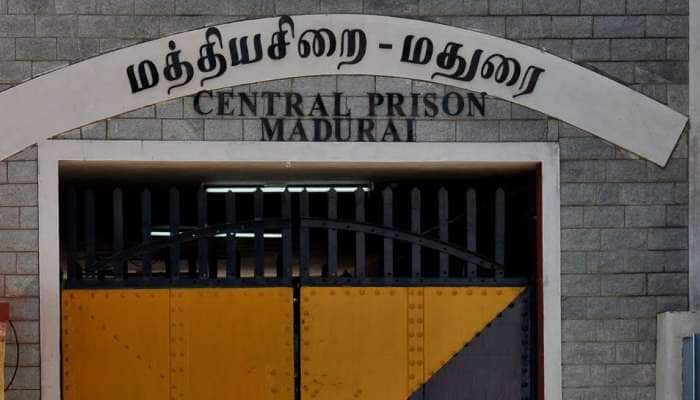 Madurai Prison Scam: மதுரை மத்திய சிறை ஊழல் புகார் எதிரொலி? 12 பேர் டிரான்ஸ்ஃபர் title=