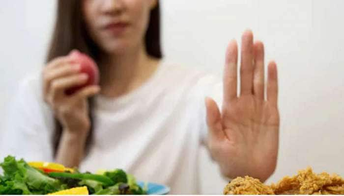 Fad Diet: முதுமையை வரவழைக்கும் 'பேட்' டயட்... எச்சரிக்கும் நிபுணர்கள்! title=