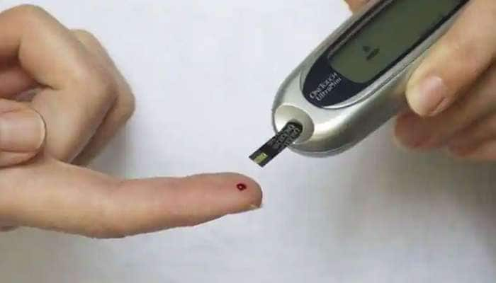 Diabetes: நீரிழிவு நோயாளிகள் இந்த பழத்தை சாப்பிடலாமா? 