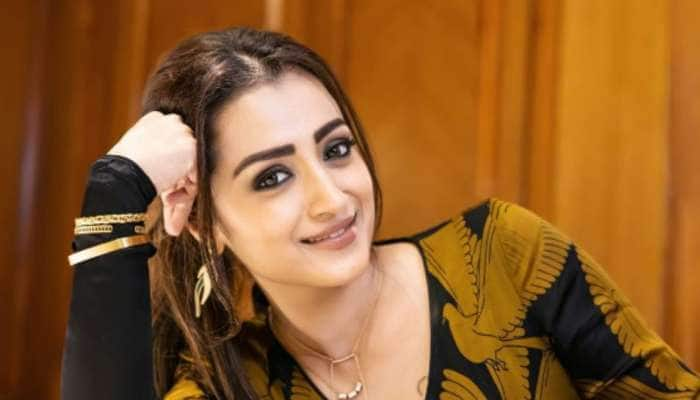 Trisha Krishnan: விண்ணைத்தாண்டி வந்தாய்...கண்ணைத்தாண்டி செல்லாதே...ஜானு!!