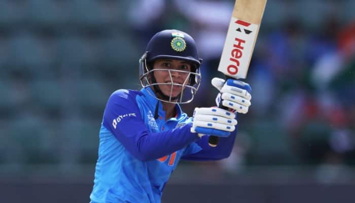 Women&#039;s T20 World Cup: அசத்திய மந்தனா... காப்பற்றியது மழை... அரையிறுதியில் இந்தியா!