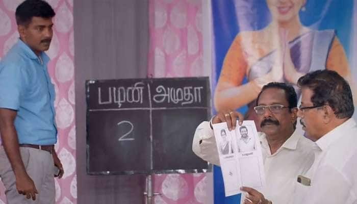 அமுதாவும் அன்னலட்சுமியும்: மாஸாக பேசி முடித்த அமுதா..டென்ஷனில் உமா, பழனி title=