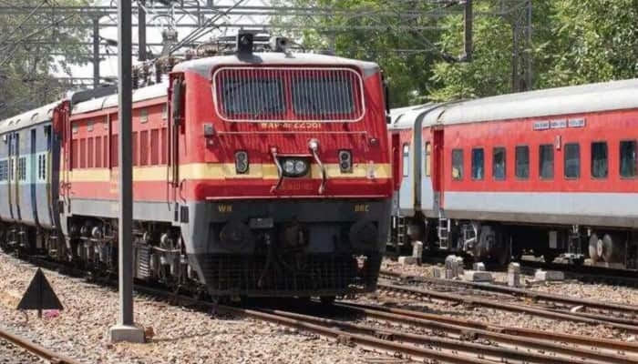 IRCTC: இந்த முறையில் புக் செய்தால் தட்கல் டிக்கெட்கள் கண்டிப்பாக கிடைக்கும்! title=