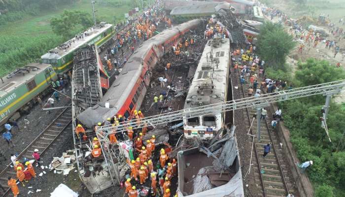 Odisha Train Accident: ஒடிசா ரயில் விபத்தில் இதுவரை 233 பேர் பலி, 900 பேர் காயம்!